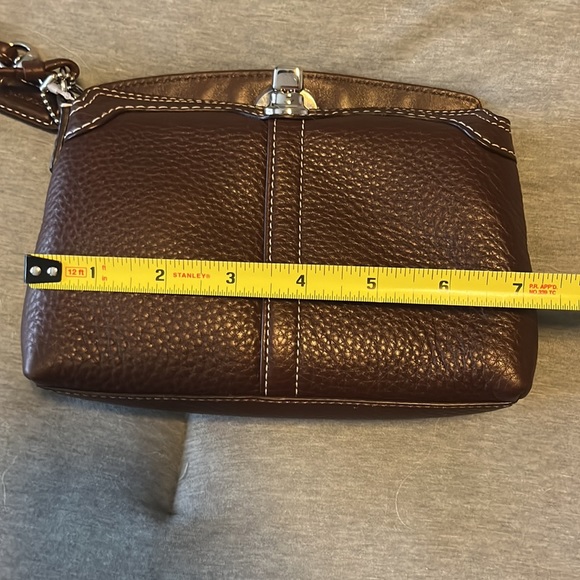 Coach Brown Pebbled Leather Clutch NWT - Picture 4 of 5